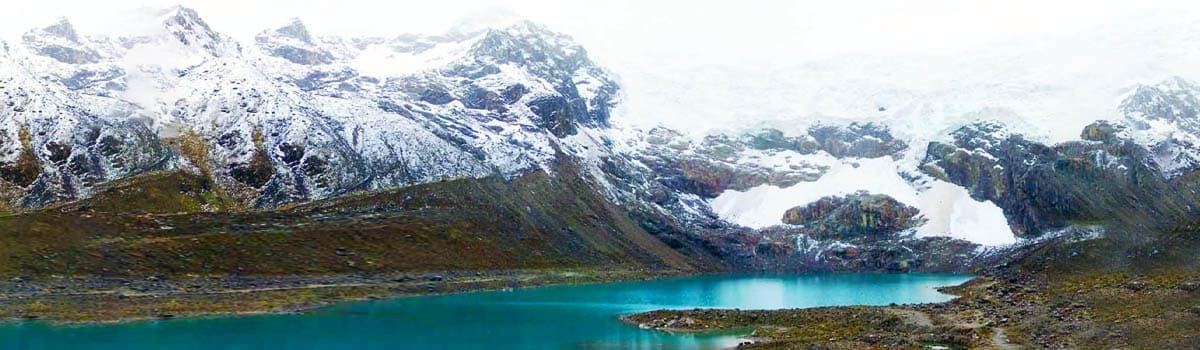 Trekking al Nevado Huaytapallana rodeado de lagunas